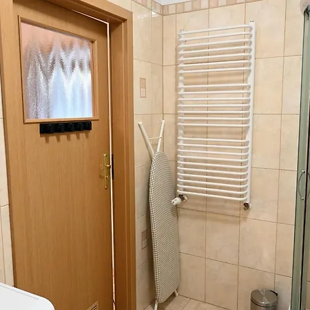 Apartment Dwupoziomowy, Duzy Z Garazem I Sauna