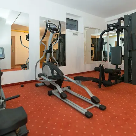 Dwupoziomowy, Duzy Z Garazem I Sauna