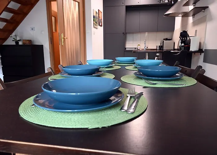 Dwupoziomowy, Duzy Z Garazem I Sauna