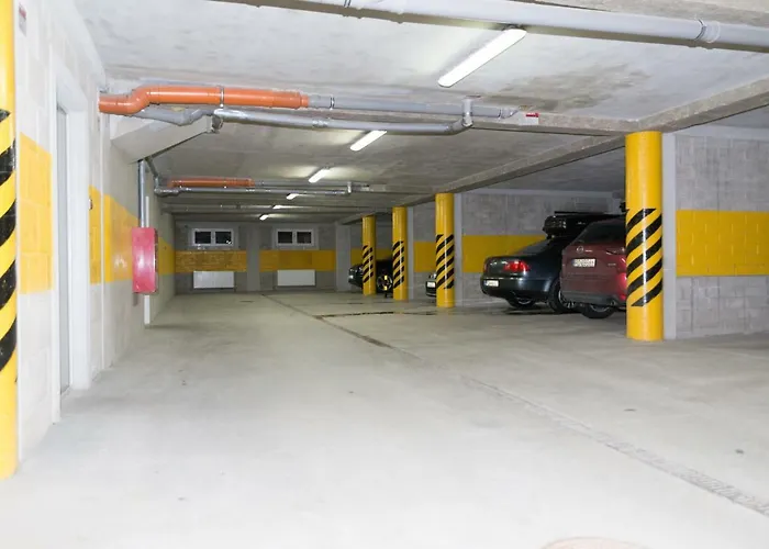 Dwupoziomowy, Duzy Z Garazem I Sauna *