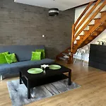 Dwupoziomowy, Duzy Z Garazem I Sauna