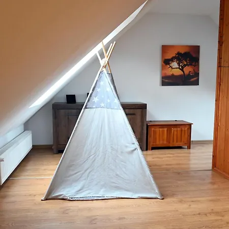 Dwupoziomowy, Duzy Z Garazem I Sauna Sklářská Poruba