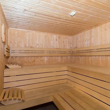 Dwupoziomowy, Duzy Z Garazem I Sauna