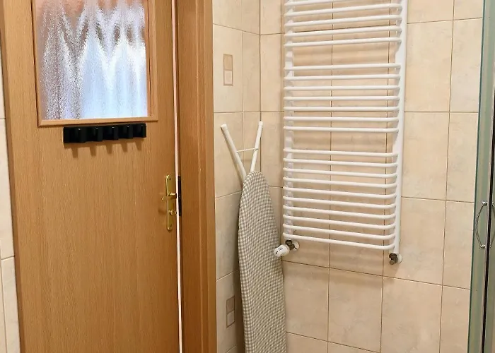 Apartment Dwupoziomowy, Duzy Z Garazem I Sauna