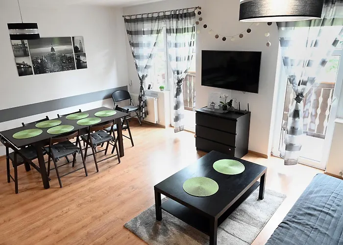 Dwupoziomowy, Duzy Z Garazem I Sauna