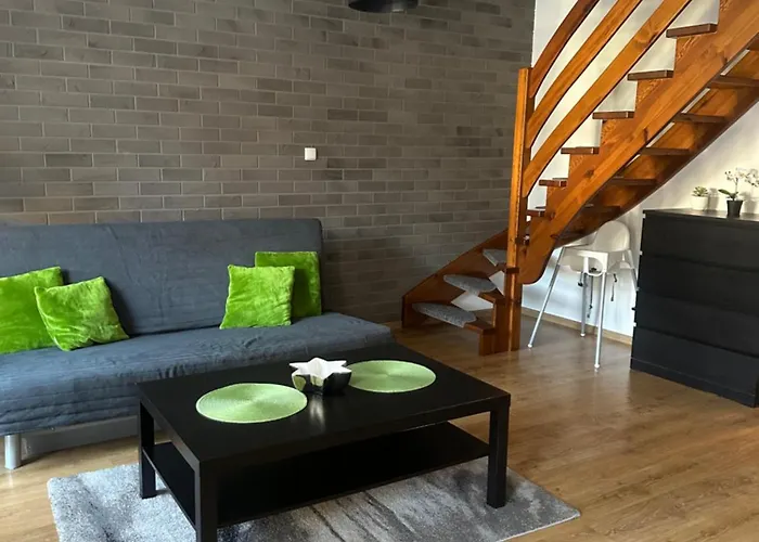 Dwupoziomowy, Duzy Z Garazem I Sauna